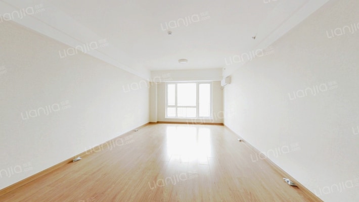 大连易贸中心二手房实景图