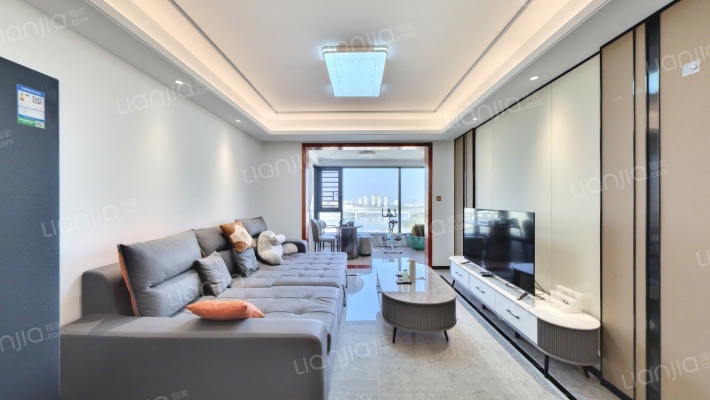 彰泰江景湾二手房实景图