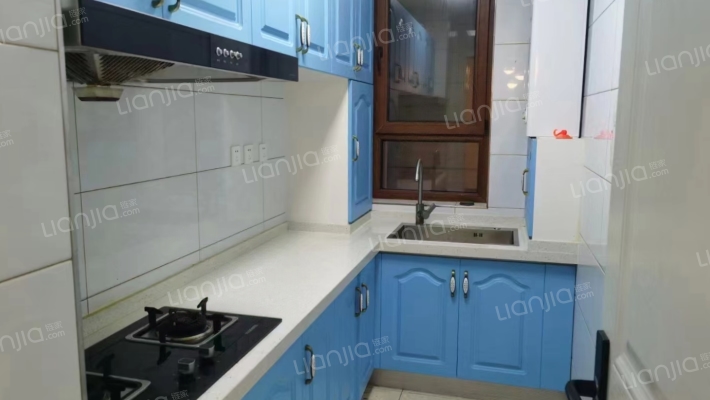 高铁旁边，出行方便小区环境优美，精装修拎包入住-厨房