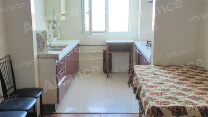 房本满五 三阳户型 采光充足有装修-餐厅