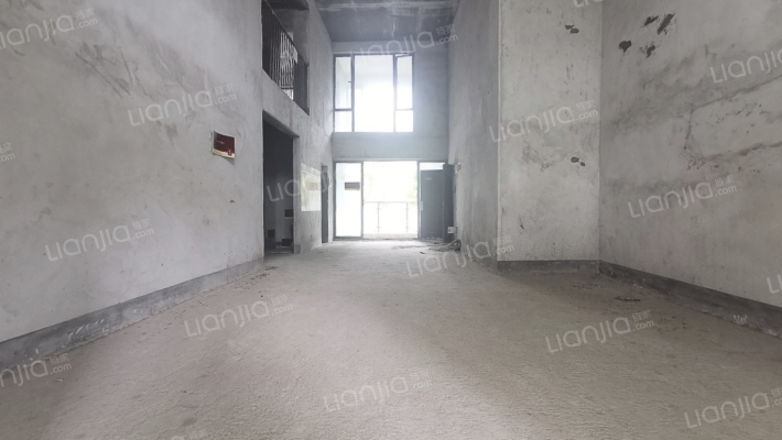 南峰金碧华庭二手房实景图
