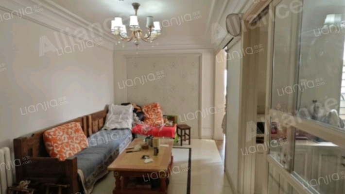 百盛花园二手房实景图