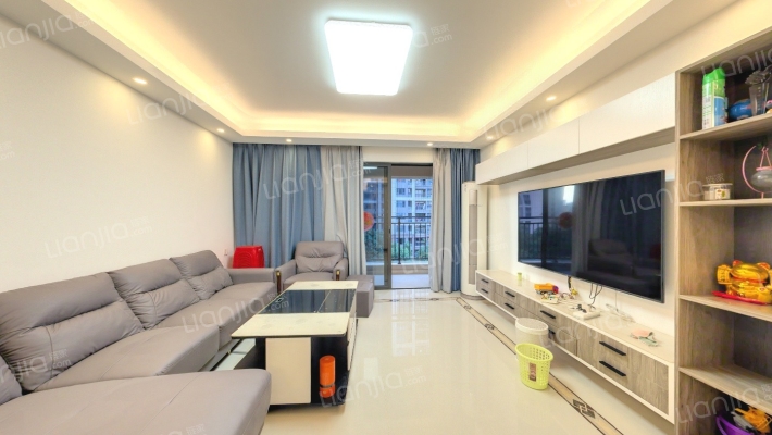 万科金域蓝湾（江员路10号）二手房实景图