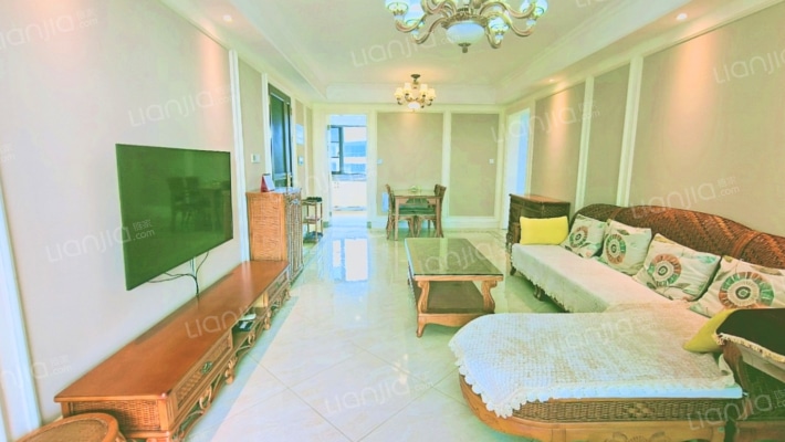 绿城蓝湾小镇·椰林晓风北区二手房实景图