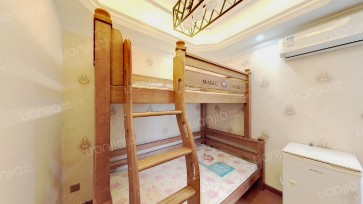 精装两房 户型方正 实木家具 保持九成新-卧室B