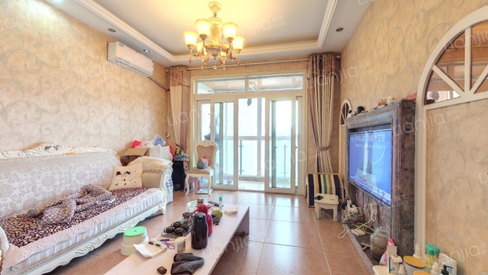 上筑融汇国际温泉二手房实景图