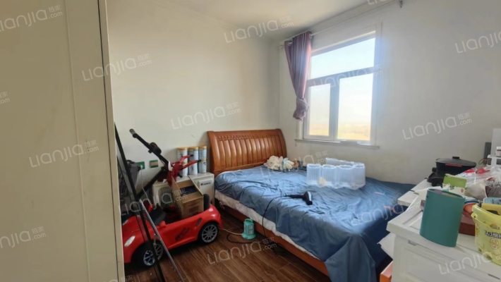 涿州市区西北，往北是北京琉璃河，300米到838车站-卧室C