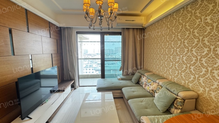 蔚蓝高尔夫二手房实景图