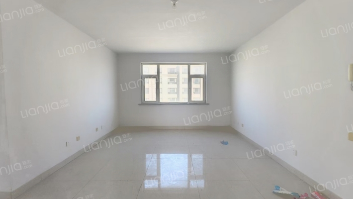 政亨龙泽园二手房实景图