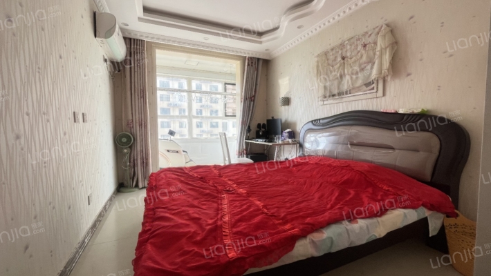 水岸花城 精装婚房 好楼层 采光无遮挡-卧室A