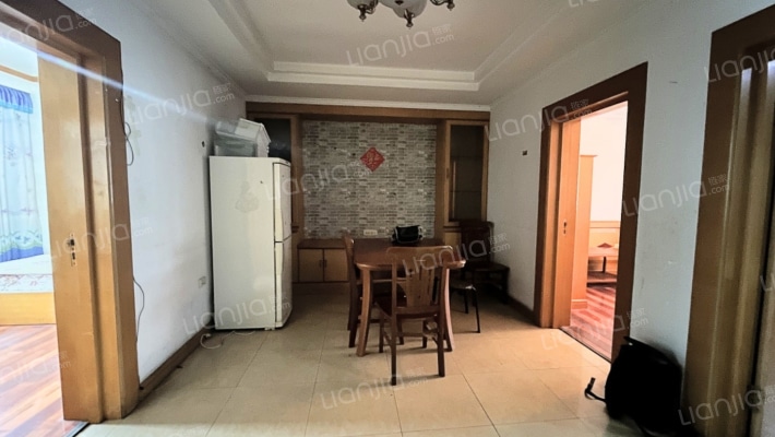 维宇综合楼二手房实景图