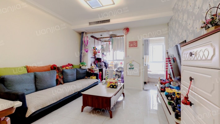 西水铂公馆二手房实景图