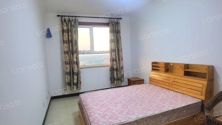 大社区，集体供暖，小区绿化优美，交通便利-卧室B