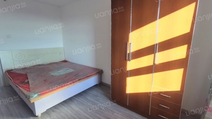 格局号        视野宽阔-卧室B