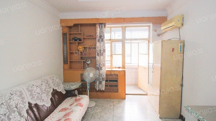 交大楼东区二手房实景图