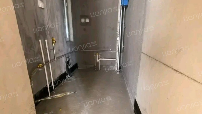 此房房本在手 景观高层 户型通透 视野采光好-厨房