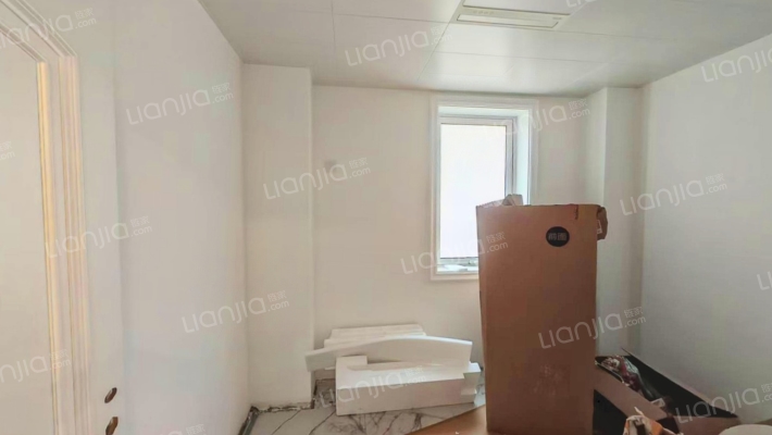 板楼，低密度小区，集中供暖，出门德信公园。-卧室A