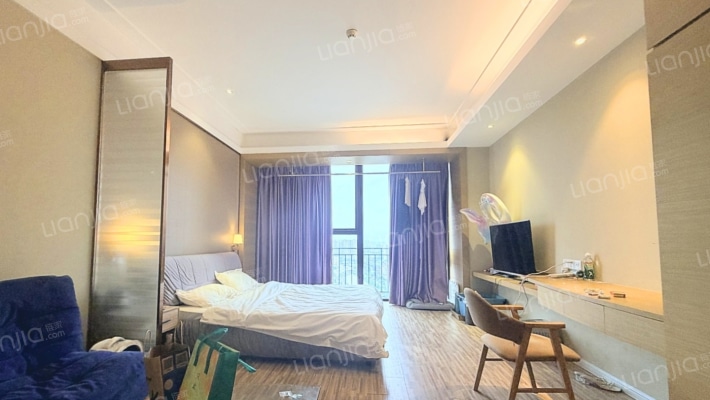 环球贸易广场二手房实景图