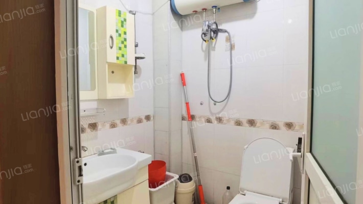 闹中取静的好房子、好户型、成活成本低、配套全-卫生间