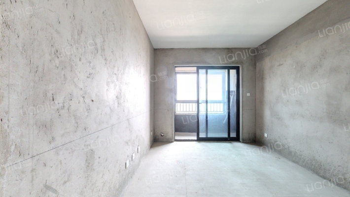 九联湖畔二手房实景图