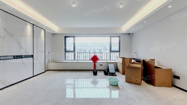 保利天悦悦峰二手房实景图