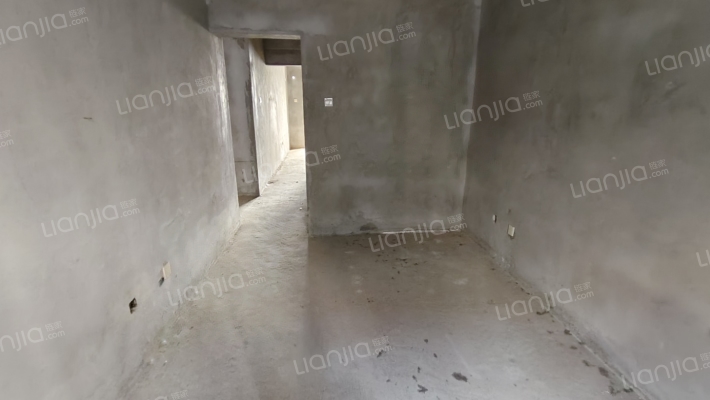 房本满五唯一税费低，户型方正，板楼低楼层，采光好-卧室B