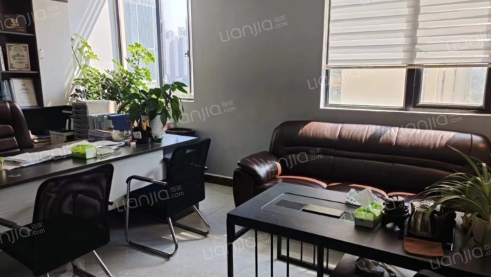 美的财智中心二手房实景图