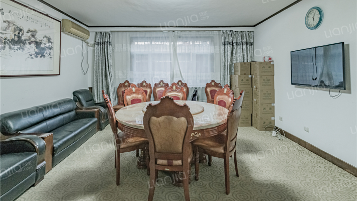 尖草坪国税局宿舍二手房实景图