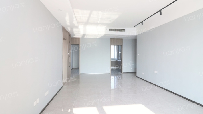 凤城国贸中心二手房实景图