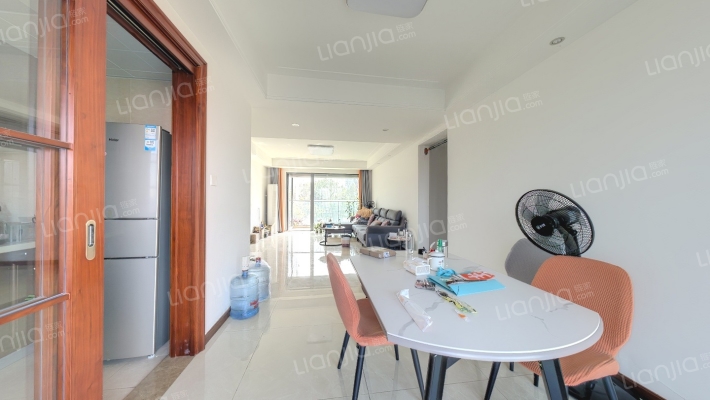 融创观澜壹号东区二手房实景图