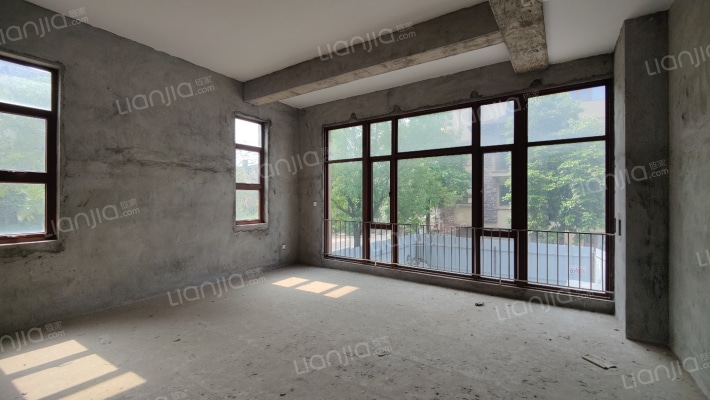 半岛1号四期二手房实景图