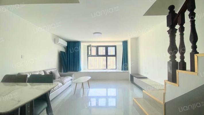 万科星空二手房实景图