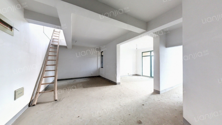 锦盛蝶庄二手房实景图