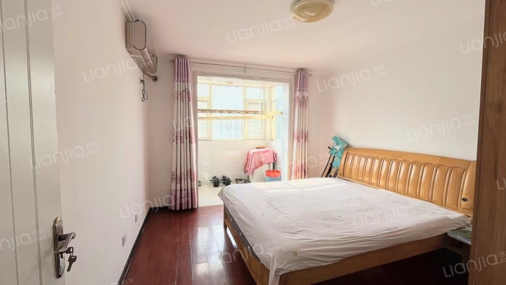 云景城 朝南两居 中高楼层采光好-卧室A