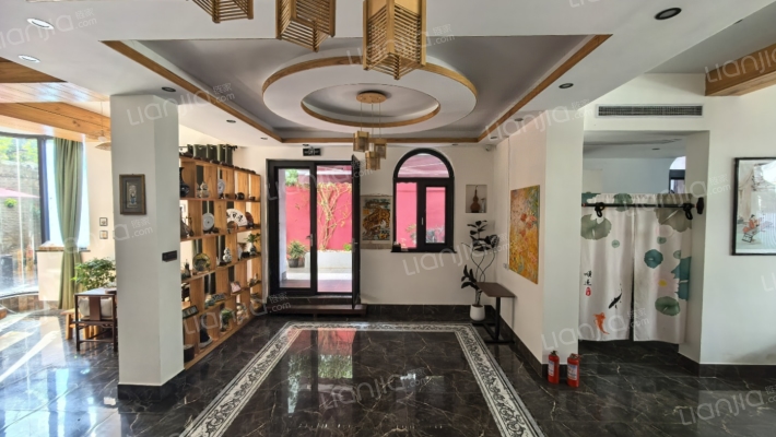 龙腾别墅二手房实景图