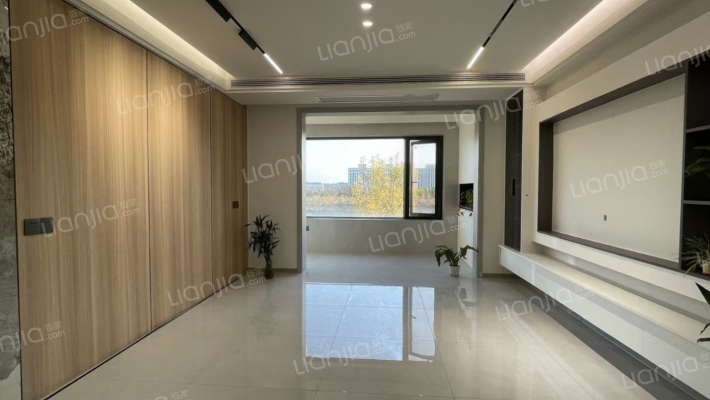 春暖花开 二手房实景图