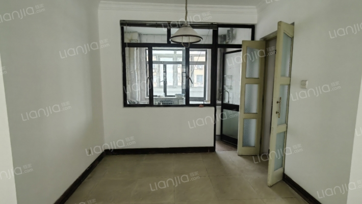 建厂局单位家属院环境好 户型好 生活成本低 税低-餐厅