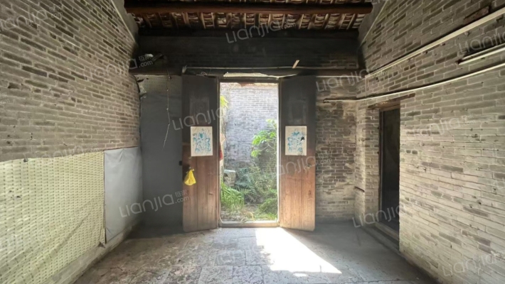 平步社区二手房实景图