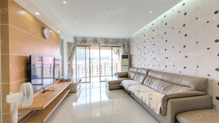 富逸臻园二手房实景图