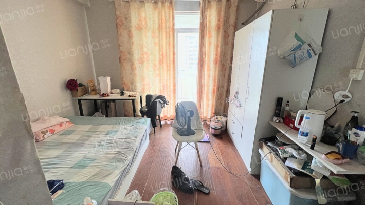 团结名居桔园二手房实景图