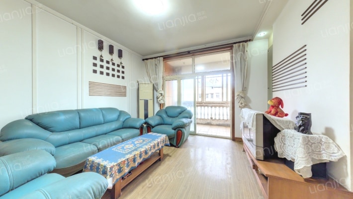 江宏花园B区二手房实景图