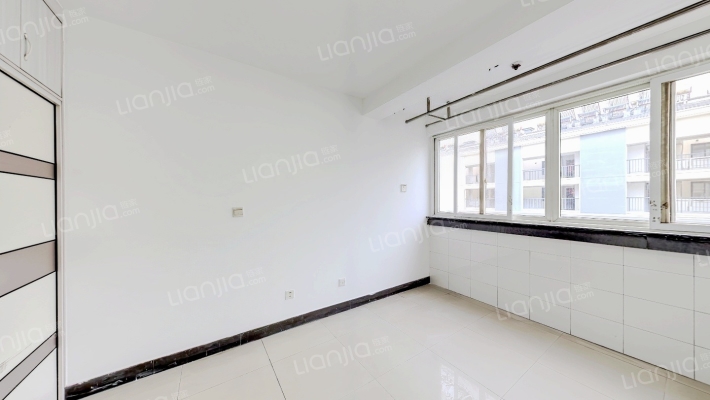 龙景花苑二区二手房实景图