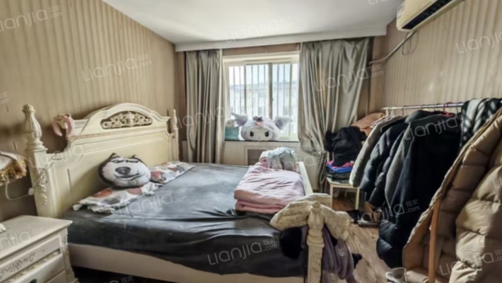 6-7层的 大房子 ，70年大产权-卧室B