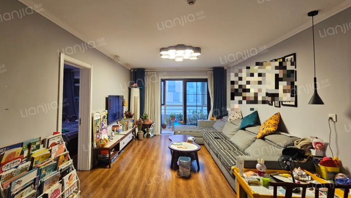 三联望山小区二手房实景图