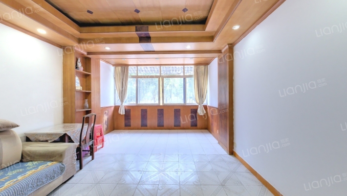 南华街1号二手房实景图