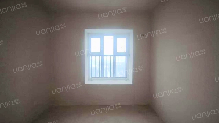 北京界三利中和城南北通透大两居，户型好门口838车站-卧室A