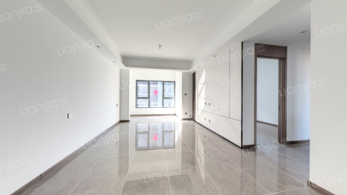 龙湖天璞二手房实景图