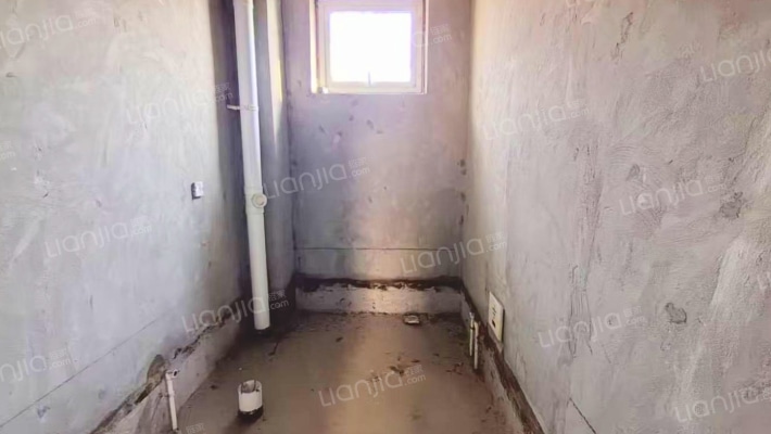 东京都独栋别墅 毛坯 大院子 上下两层 采光好-卫生间B