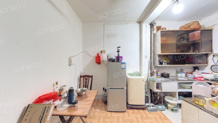 文华新村二手房实景图