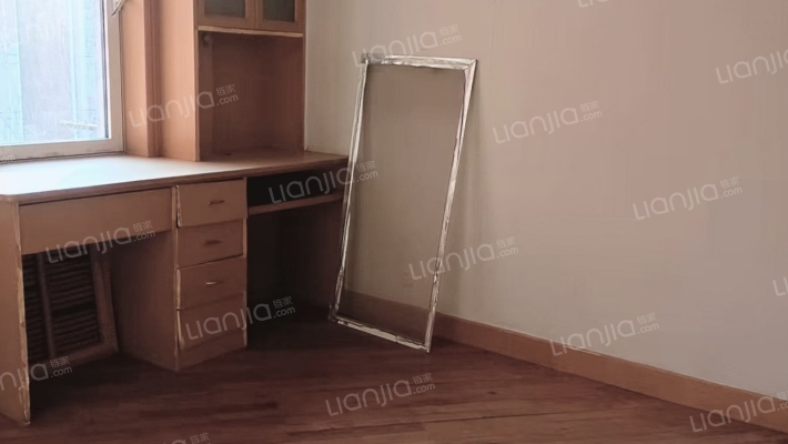 七十年大产权   全阳两居  中间楼层-卧室A